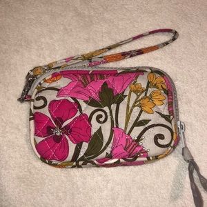 vera bradley wristlet